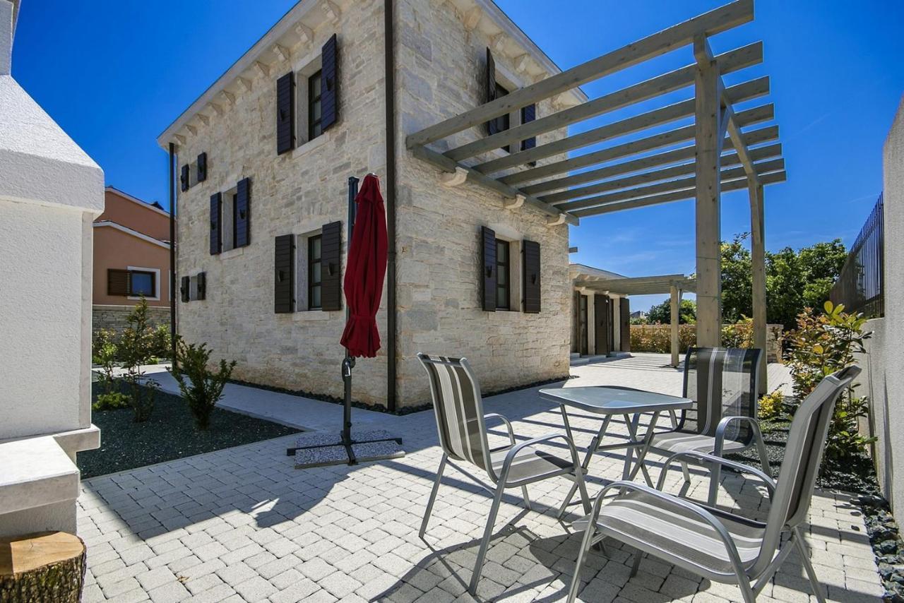 Stone Villa Zahara Ližnjan Exteriör bild