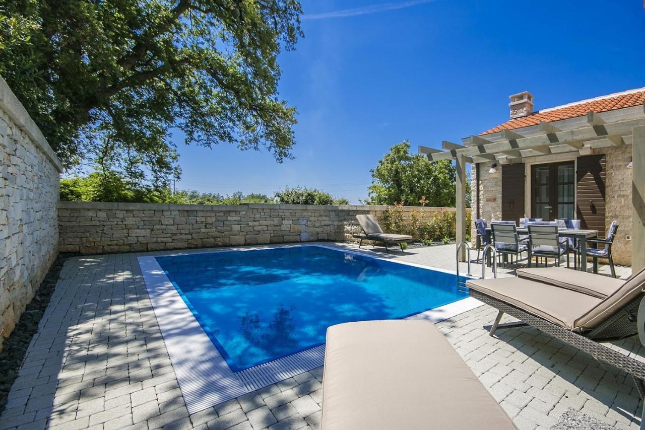 Stone Villa Zahara Ližnjan Exteriör bild