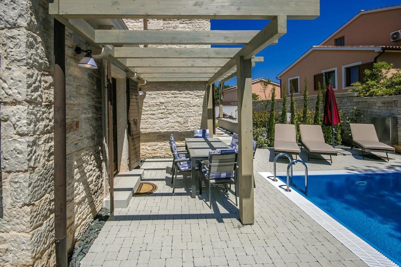 Stone Villa Zahara Ližnjan Exteriör bild